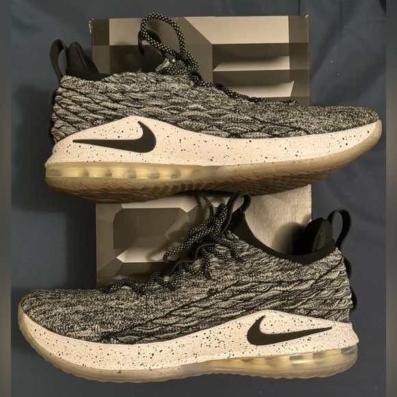 Nike LeBron 15 XV Low Ashes Size 13 with box only worn a couple times - Picture 4 of 13
